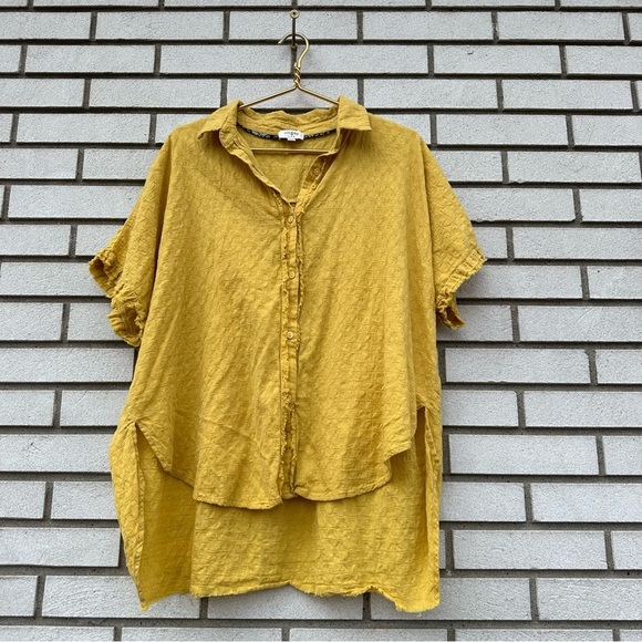 Umgee Gold Mustard Yellow Textured Cotton Button Down High/Low Raw Oversized Top - Picture 2 of 9